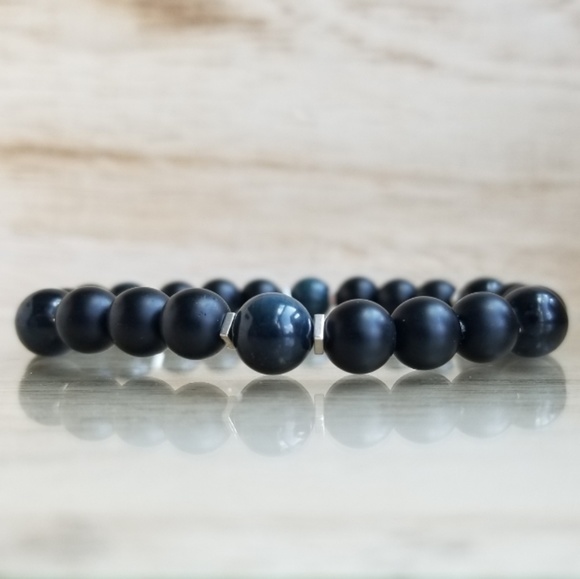 Black Onyx & Tiger Eye Gemstone Bracelet - Picture 2 of 5